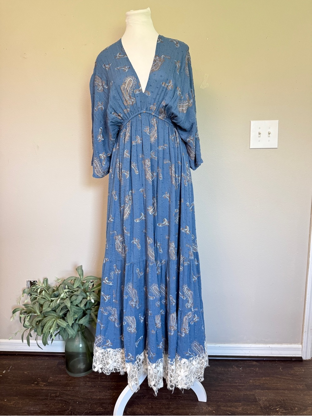 Zury dress bohemian style viscose deep V neck blue paisley print one size